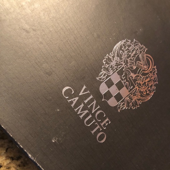 Vince Camuto - Picture 2 of 4